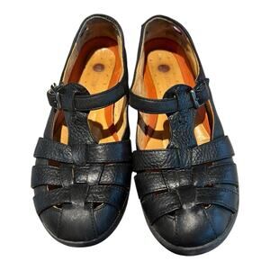 EUC! CLARKS Unstructured Size 6.5M Black Leather T-Strap Fisherman Mary Jane
